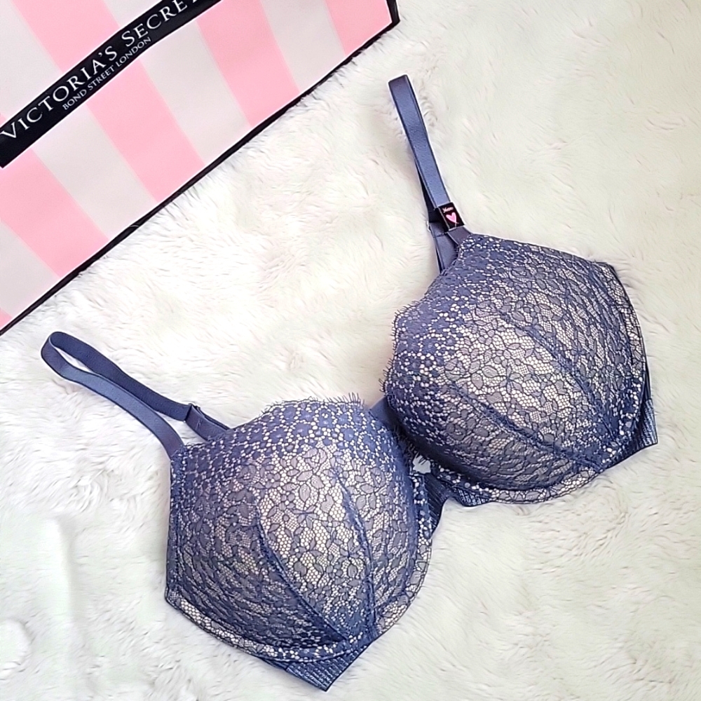 Victoria's Secret Push Up Bra. NWT 36DD